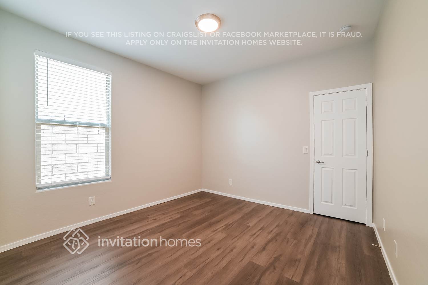 Building Photo - 18178 W Ivy Ln
