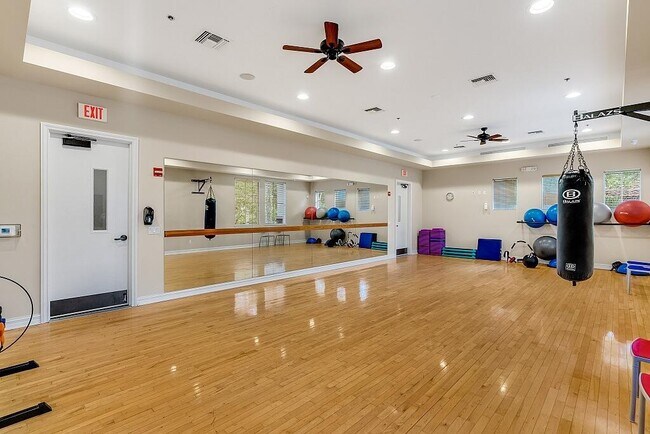 Building Photo - 631 Moondancer Ct