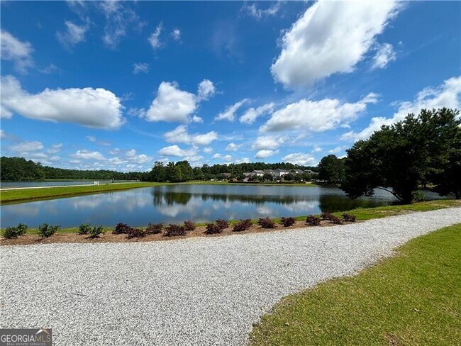 Building Photo - 7888 The Lakes Point