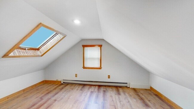 Building Photo - 62 Osceola St