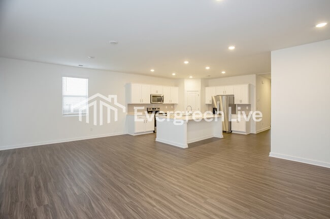 Building Photo - 562 Mountain Vw Dr