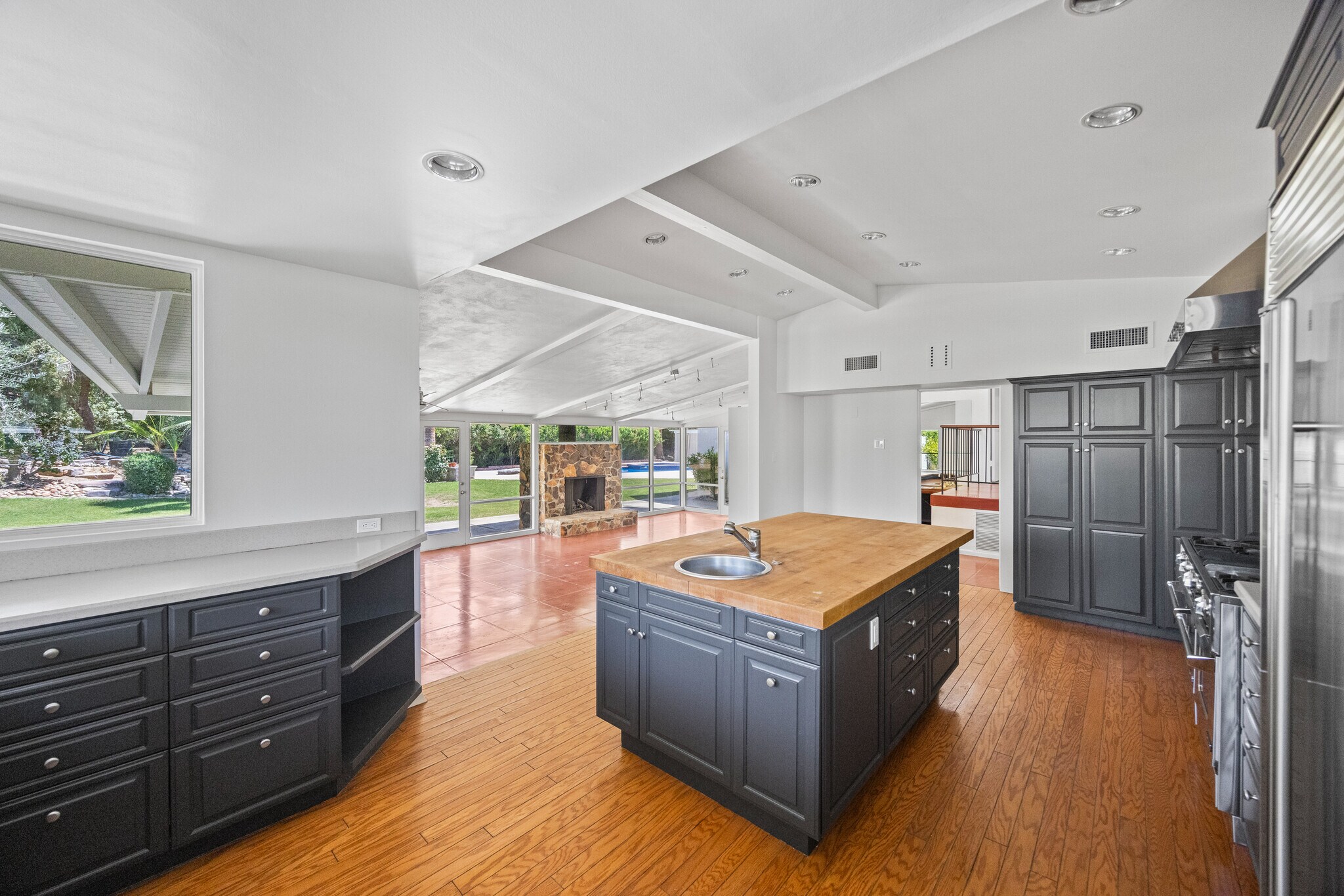 Building Photo - 255 W Camino Buena Vista