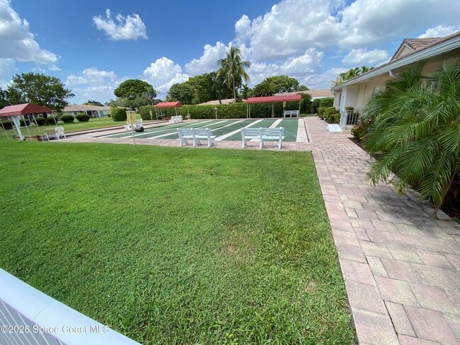 Building Photo - 8777 Warwick Dr