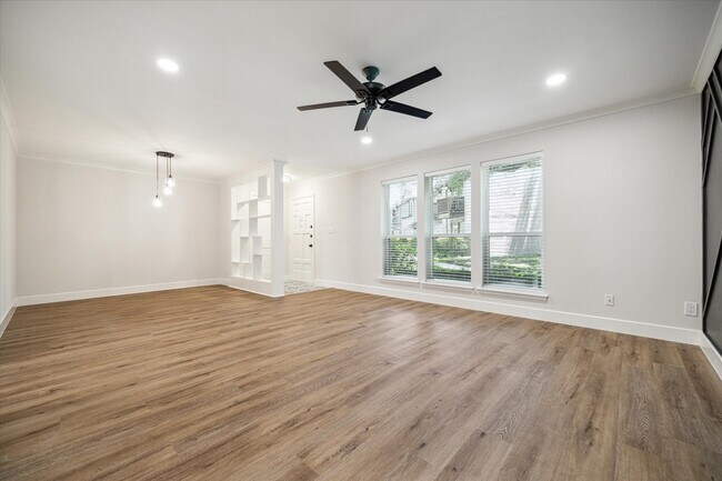 Building Photo - 2315 Triway Ln
