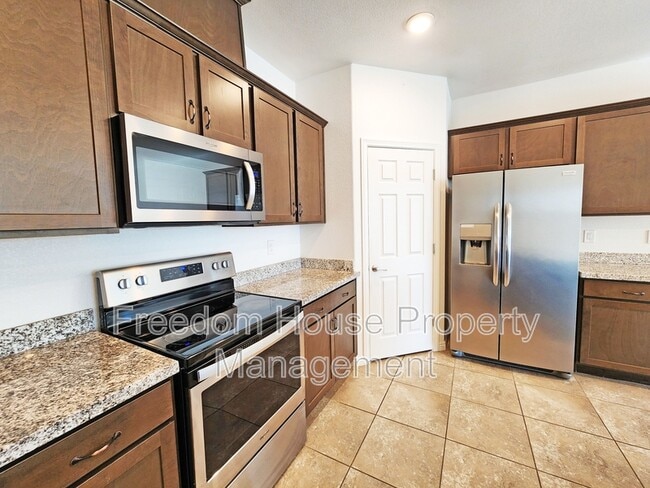 Building Photo - 3543 E Wallowa Dr