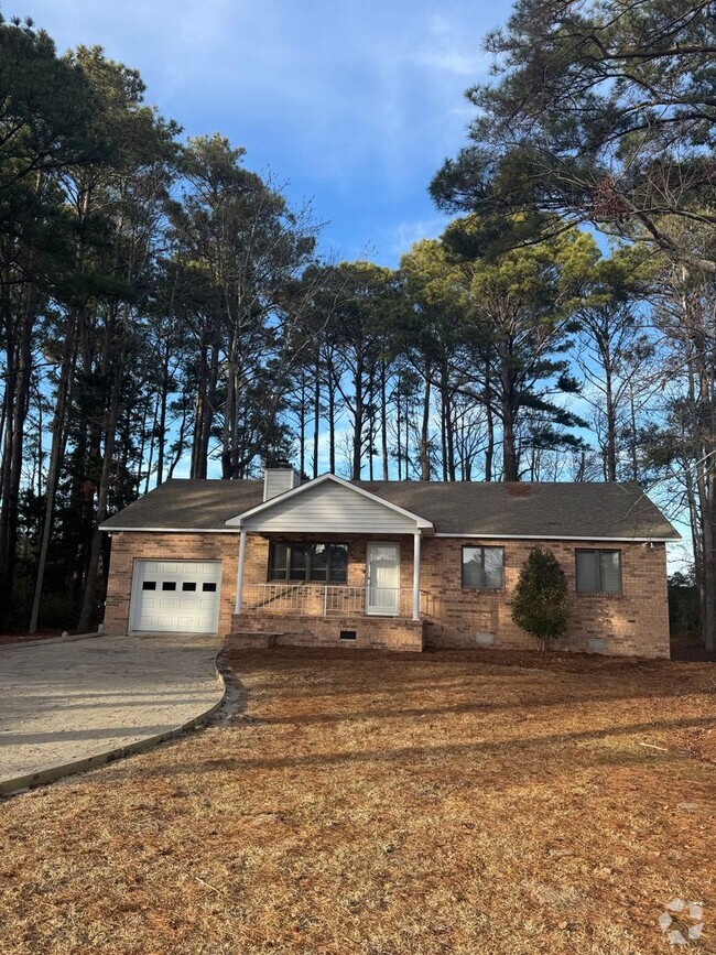 Building Photo - House for rent in Manteo