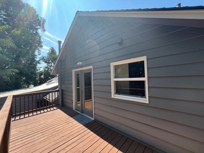 Building Photo - 1Bd/1Ba Home in the West Slope Neighborhoo...