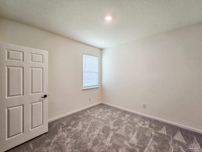Building Photo - 4149 Upper Walk Ln