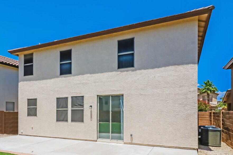 Building Photo - 11811 W Foothill Dr