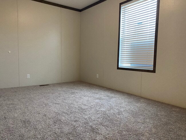 Building Photo - 3413 Bissell Rd