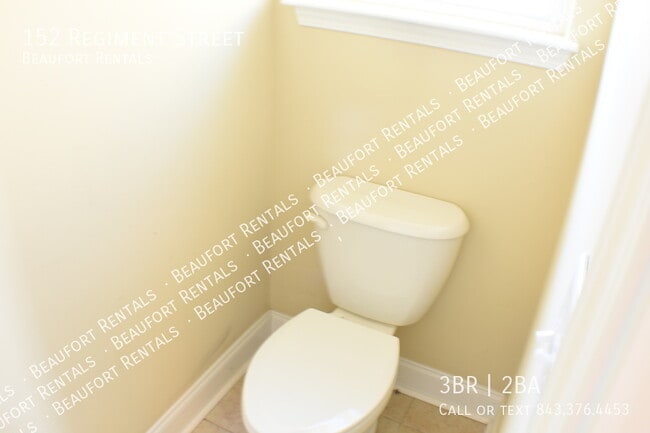 Building Photo - Hearthstone Lakes