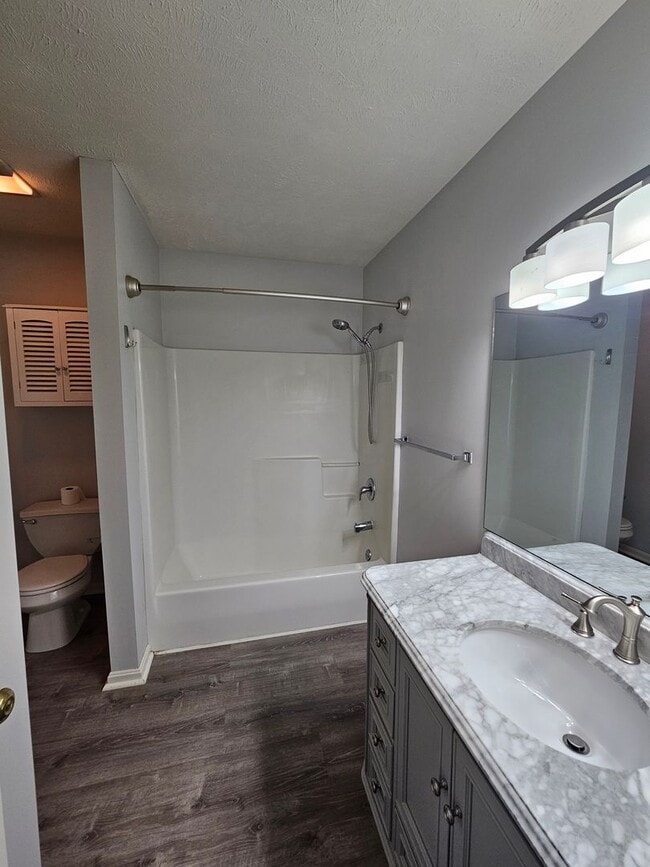 Building Photo - Streetsboro 2 Bedroom 2.5 Bath Condo