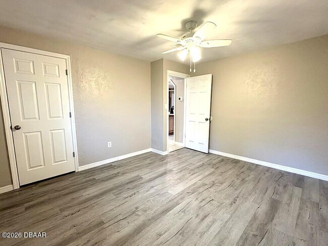 Building Photo - 2353 Florida Blvd