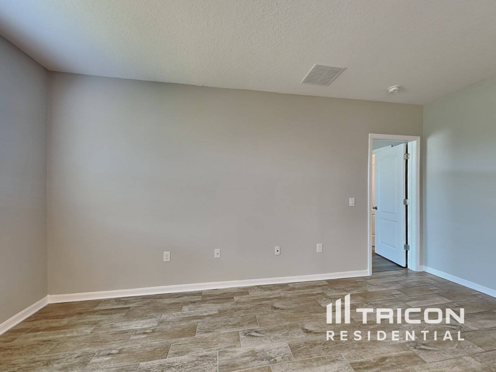 Building Photo - 4035 Wayfarer Wy
