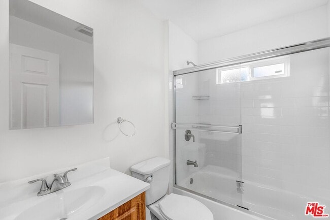 Building Photo - 3509-3504 Kinney St