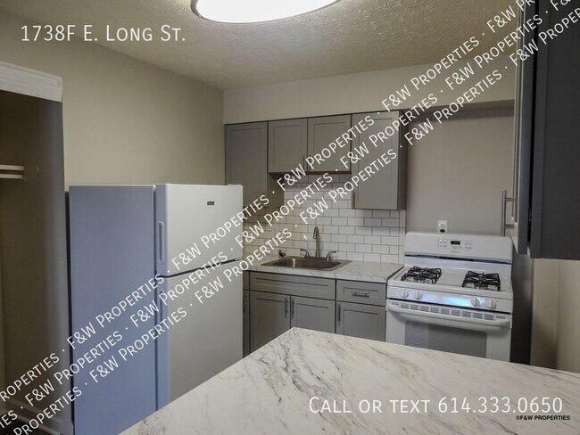 Building Photo - 1738F E Long St