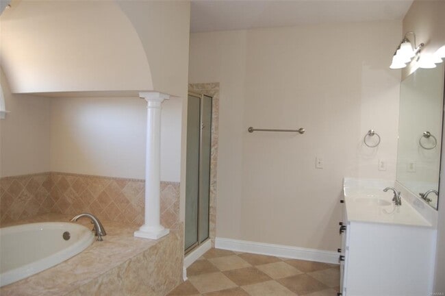 Building Photo - 108 Crenshaw Ct
