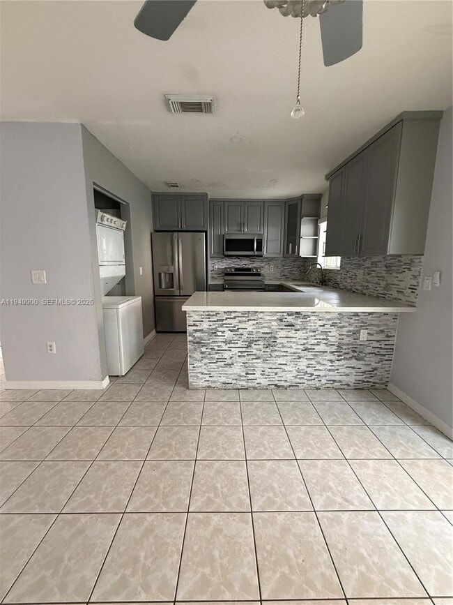 Building Photo - 10644 NW 87th Ct