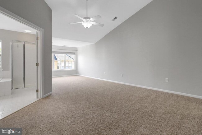 Building Photo - 7355 Bloomington Ct