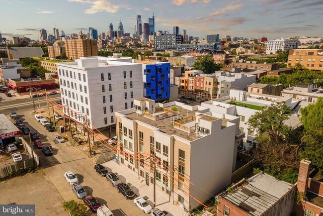 Building Photo - 1222 N Marshall St