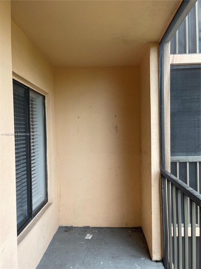 Building Photo - 8730 SW 133rd Avenue Rd