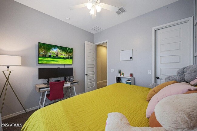 Building Photo - 9422 W Donald Dr