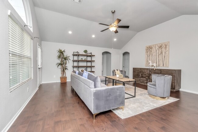 Building Photo - 2411 Zephyr Ln