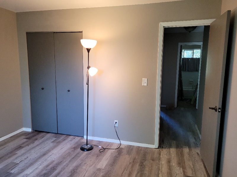 Building Photo - 609 Bennett Ave