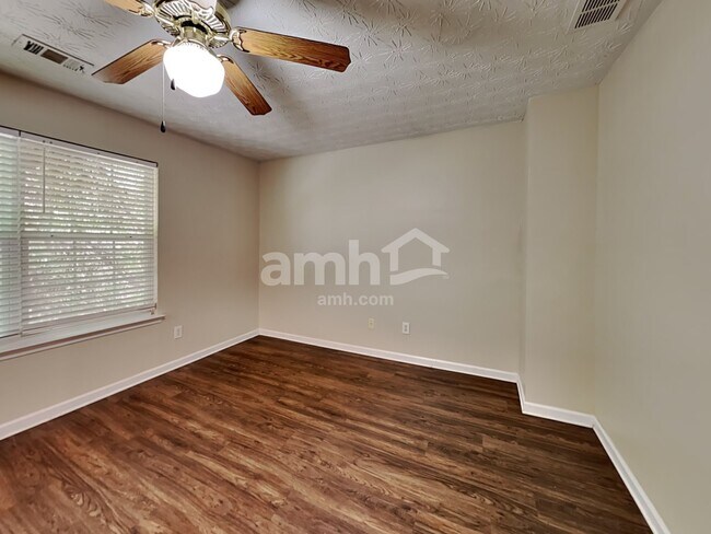 Building Photo - 204 Rankin Cir