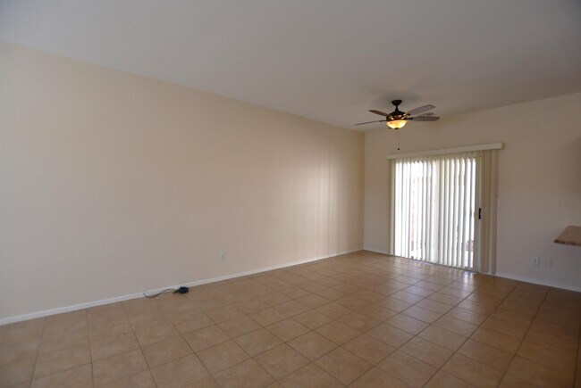 Building Photo - 2300 E Magma Rd