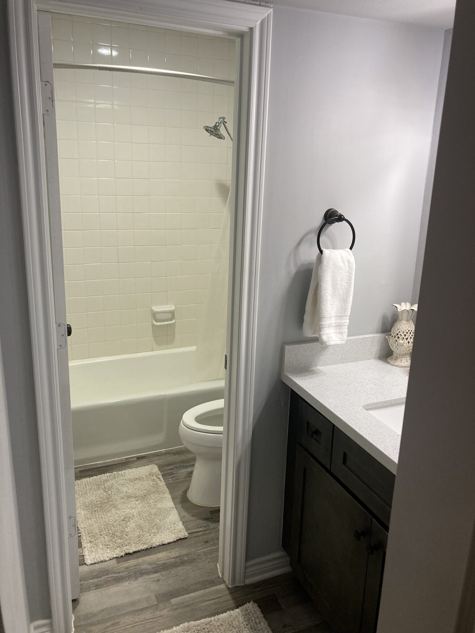 Primary Ensuite - 12500 Melville Dr