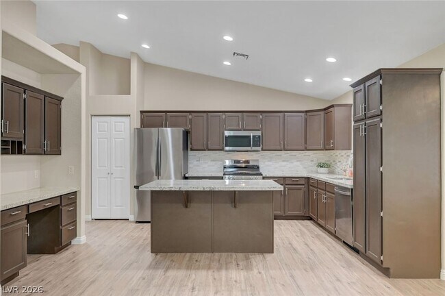 Building Photo - 904 Swift Bear St