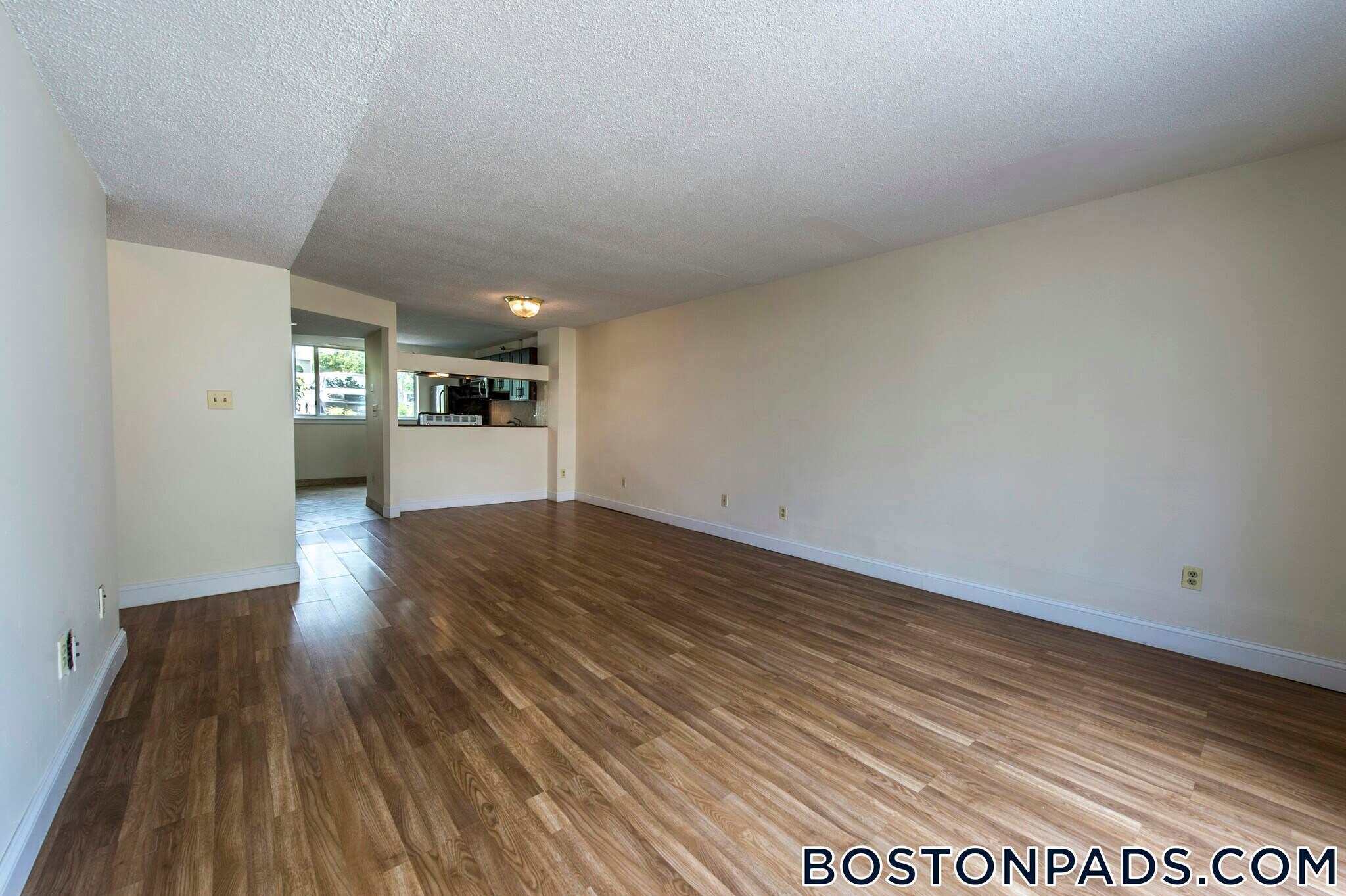 Building Photo - 148 N Beacon St
