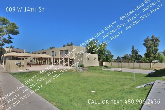 Building Photo - Tempe Los Prados