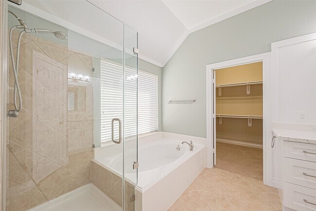 Building Photo - 31902 Forest Pine Ct