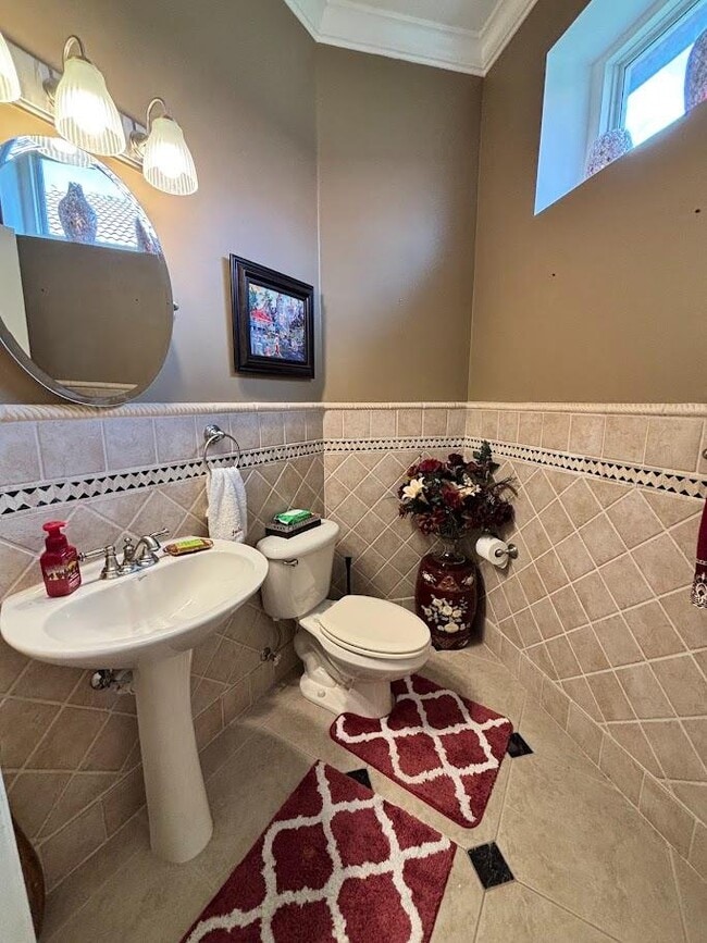 Building Photo - 855 SW Grand Reserves Blvd