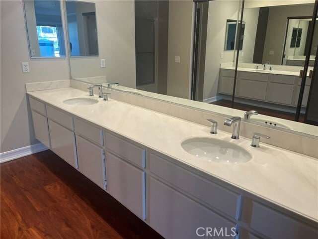 Building Photo - 220 Nice Ln