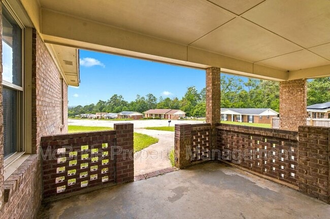 Building Photo - 2941 Rollingwood Dr