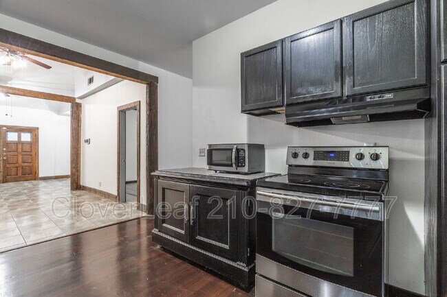 Building Photo - 226 Sunfire Trail