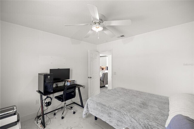 Building Photo - 7191 Hemlock Rd