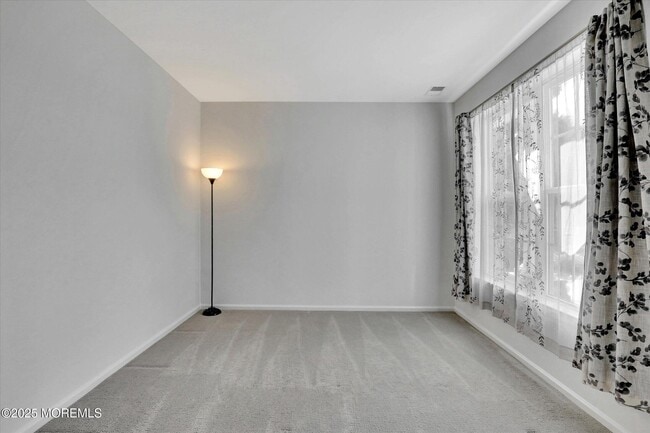 Building Photo - 337 St Andrews Pl