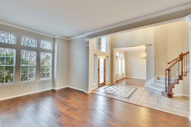 Building Photo - 7017 Via Dono Dr