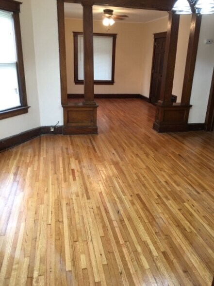 Building Photo - 50 Moeller St