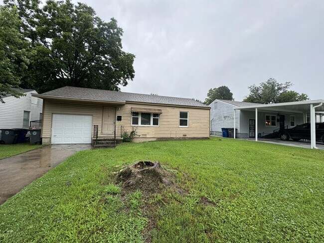 Primary Photo - 6245 E Marshall St