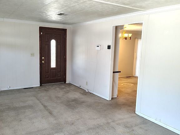 Building Photo - 148 N Palomar Ave