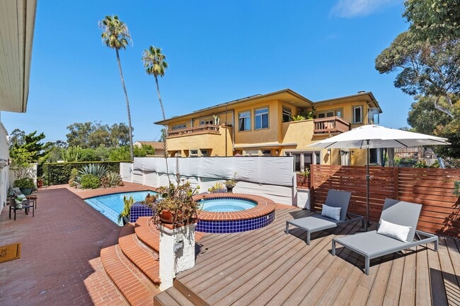 Building Photo - 4525 Rhode Island St