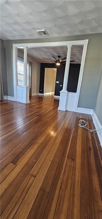 Building Photo - 358 Weeden St