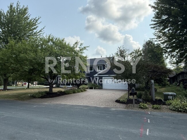 Building Photo - Available August 3rd 3 Bedroom 2.5 Bath Single Family Home in Prior Lake