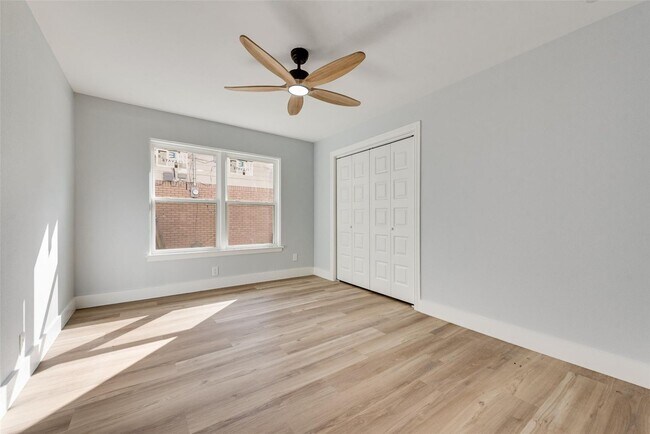 Building Photo - Built for Entertaining. Designed for Living. Fresh Style. Smart Layout. Perfect Location
