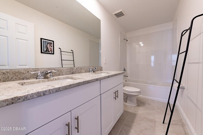 Building Photo - 284 Links Ter Blvd